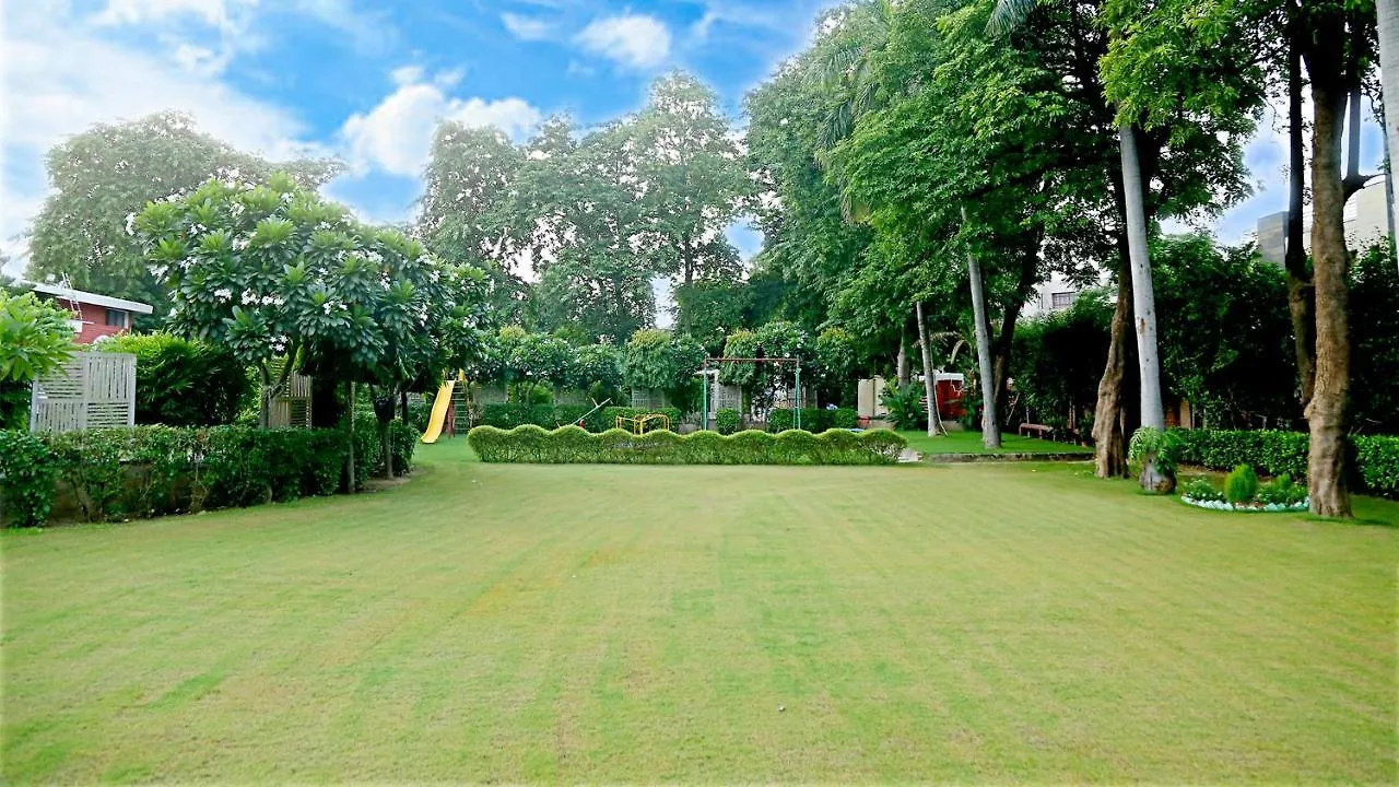 Hotel Goa Country Club Gurgaon