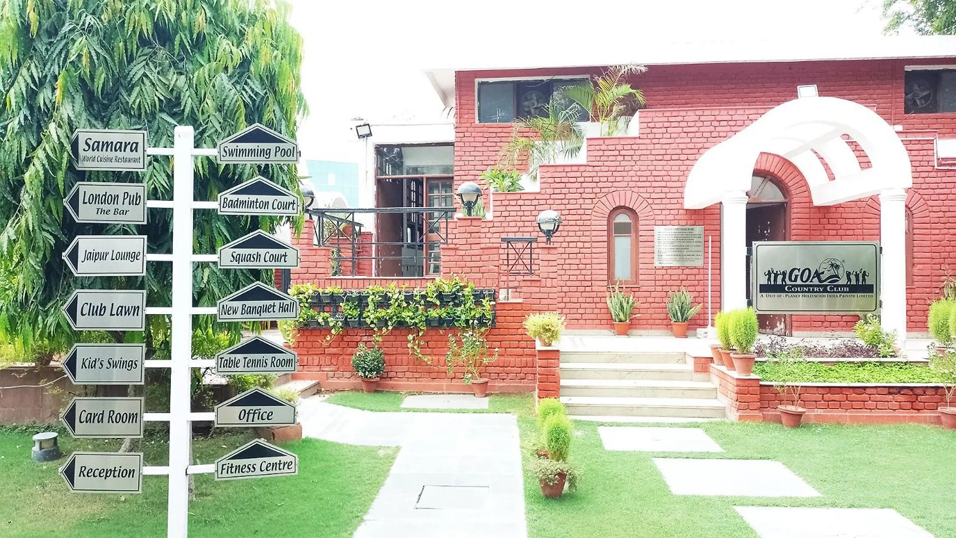 Hotel Goa Country Club Gurgaon